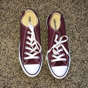 Maroon Size 9 Converse Shoes
